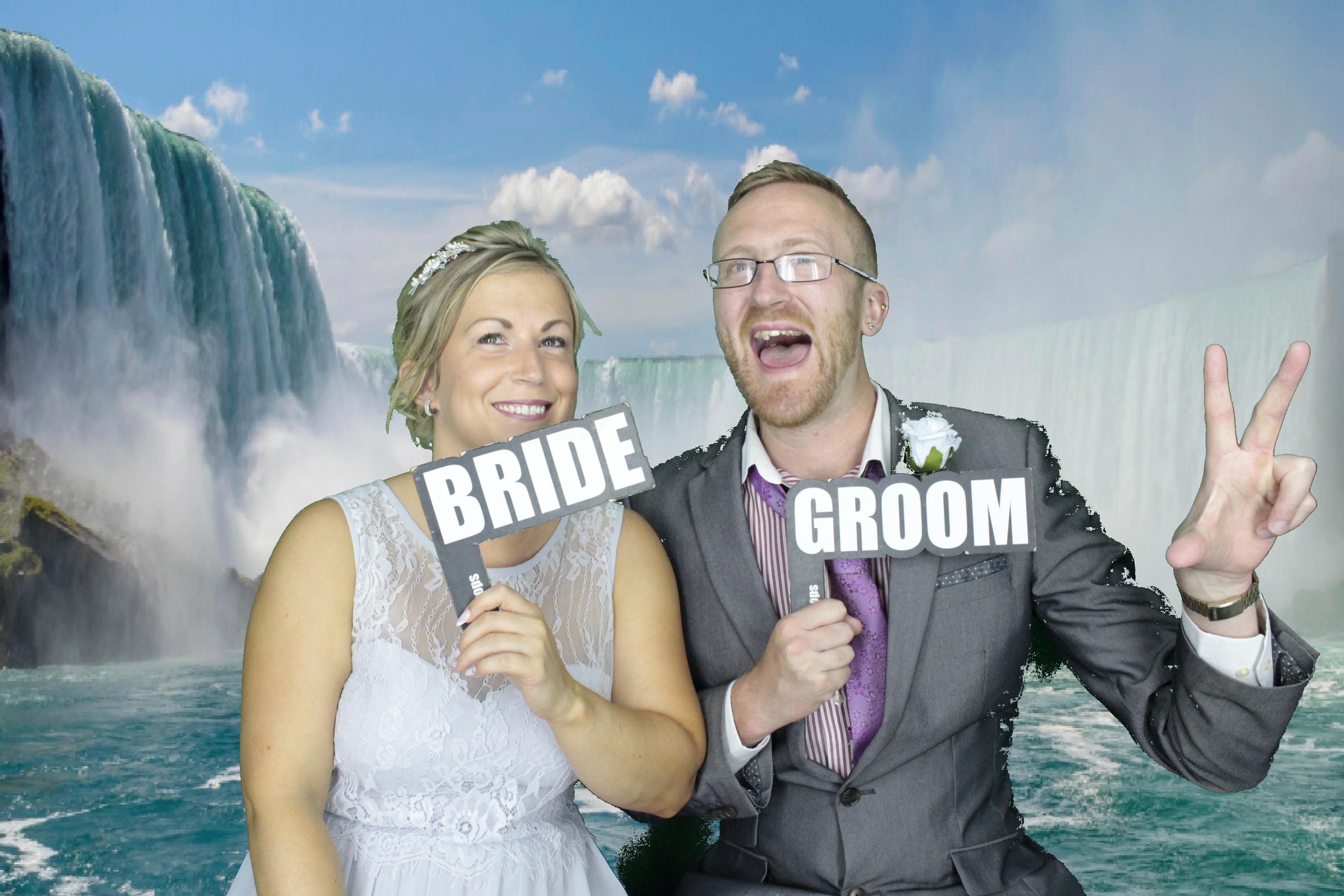 Katie and Jons Wedding | View more photos from the event at gallery.myphotoboothexperience.co.uk/u/MyPhotoBoothExperienceLtd/Katie-and-Jons-Wedding